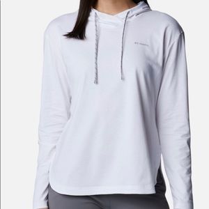 Columbia long sleeve white Omni shade top